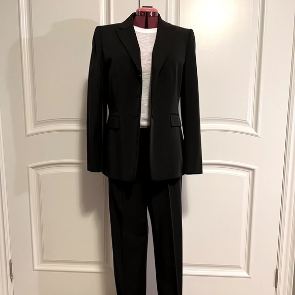 NWOT Tahari black Suit pants size 10 - Picture 2 of 10